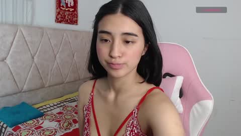Snapshot of luna_roussee chatting on December 2024 07:12:01 PM luna_roussee online show from December 2024 07:12:01 PM
