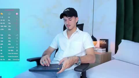 Snapshot of luna_stanford chatting on December 2025 07:44:01 PM Luna Stanford online show from December 2025 07:44:01 PM