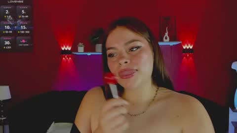 Snapshot of luna_velmont chatting on March 2026 09:15:01 PM LUNA online show from March 2026 09:15:01 PM