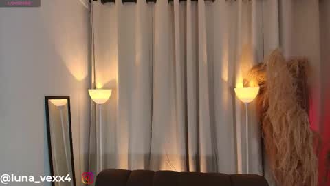 luna vex online show from February 2026 12:31:01 PM