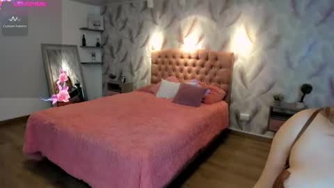  Luna online show from September 2025 03:32:02 AM