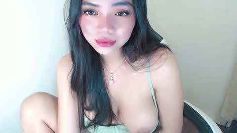 luna_whitedoll online show from April 2026 06:58:01 PM