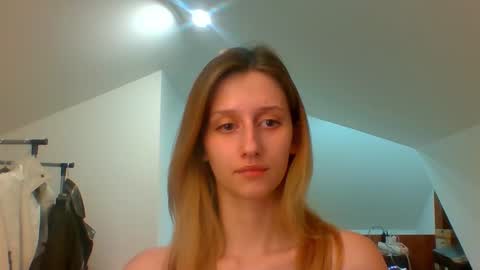 Snapshot of luna_xsensual chatting on January 2025 05:49:01 PM L U N A online show from January 2025 05:49:01 PM