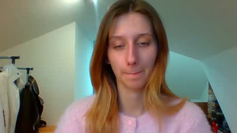 Snapshot of luna_xsensual chatting on February 2025 02:47:02 PM L U N A online show from February 2025 02:47:02 PM