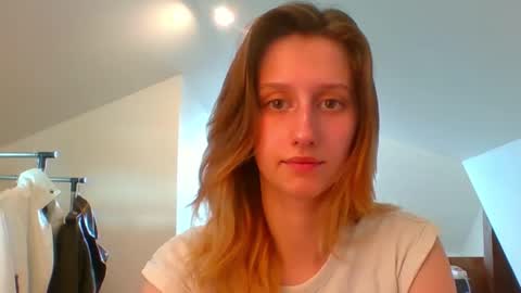 Snapshot of luna_xsensual chatting on February 2025 07:56:02 AM L U N A online show from February 2025 07:56:02 AM