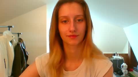 Snapshot of luna_xsensual chatting on February 2025 11:01:02 AM L U N A online show from February 2025 11:01:02 AM