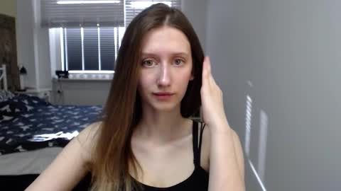 L U N A  online show from March 2026 06:52:01 AM