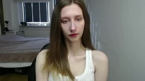 L U N A  online show from May 2026 05:24:01 AM