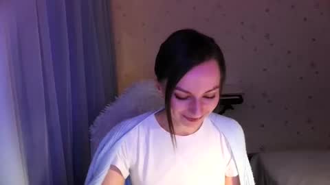 Snapshot of lunaa_bluee chatting on October 2025 05:19:01 PM lunaa_bluee online show from October 2025 05:19:01 PM