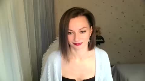 Snapshot of lunaa_bluee chatting on November 2025 09:14:01 PM lunaa_bluee online show from November 2025 09:14:01 PM