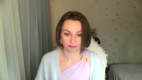 Snapshot of lunaa_bluee chatting on December 2025 11:21:02 PM lunaa_bluee online show from December 2025 11:21:02 PM