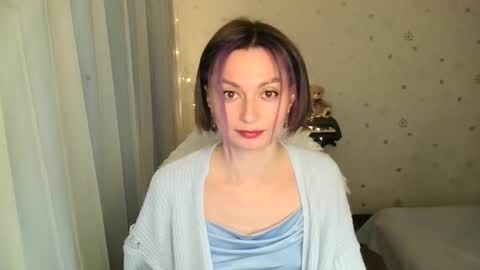 Snapshot of lunaa_bluee chatting on April 2026 09:39:01 PM lunaa_bluee online show from April 2026 09:39:01 PM