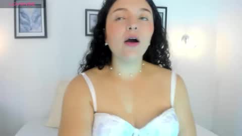 Luna  online show from February 2026 02:22:01 PM