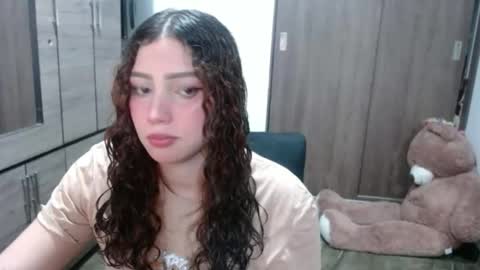 lunaa_sub online show from May 2026 08:58:02 PM