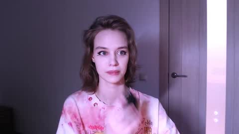 Luna online show from January 2025 11:02:02 PM