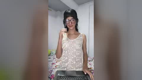 Snapshot of lunaaluneraa chatting on July 2026 11:37:02 PM lunaaluneraa online show from July 2026 11:37:02 PM