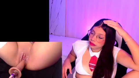 Luna online show from October 2025 09:48:02 PM