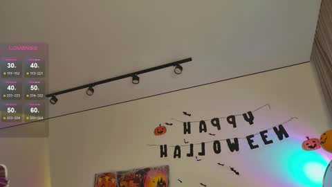 Luna online show from October 2025 12:12:02 AM