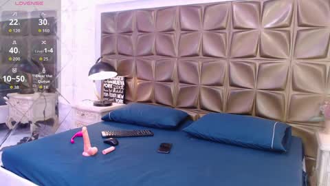 Luna  online show from May 2026 12:32:01 PM