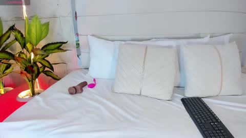 Snapshot of lunakarther chatting on March 2026 12:11:01 PM Luna online show from March 2026 12:11:01 PM