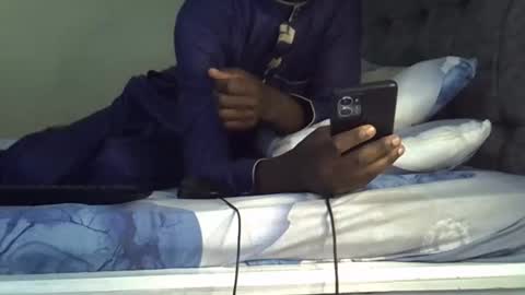 lunalove22_ online show from April 2026 03:37:02 AM