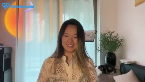 Snapshot of lunalovesuuuuu chatting on May 2026 01:22:02 AM Luna online show from May 2026 01:22:02 AM