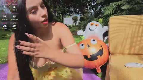 lunaluxe1001 online show from October 2025 01:56:02 PM