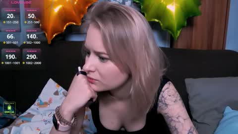 Luna online show from November 2025 04:29:01 PM