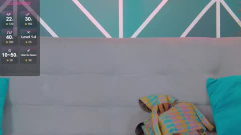 Luna online show from September 2025 07:52:01 PM