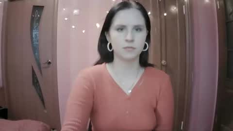 Snapshot of lunamystique_ chatting on January 2025 01:41:01 PM lunamystique_ online show from January 2025 01:41:01 PM