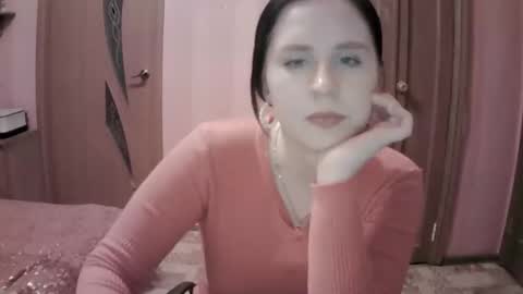 Snapshot of lunamystique_ chatting on January 2025 04:43:02 PM lunamystique_ online show from January 2025 04:43:02 PM