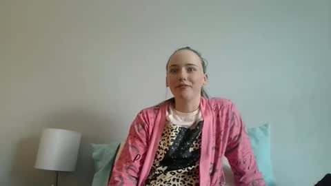 Snapshot of lunapixie2020 chatting on April 2026 08:59:01 PM lunapixie2020 online show from April 2026 08:59:01 PM