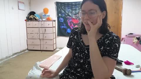 lunaquinn45 online show from December 2024 12:36:02 AM