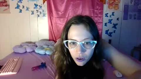 lunaquinn45 online show from October 2025 11:34:01 PM