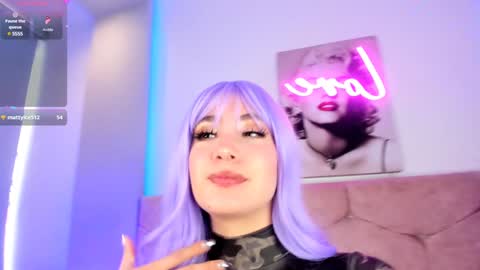 Luna  online show from February 2025 07:49:01 PM