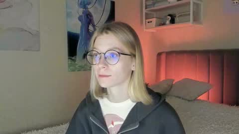 Snapshot of lunar_sofia chatting on October 2025 04:31:01 PM Sofia online show from October 2025 04:31:01 PM