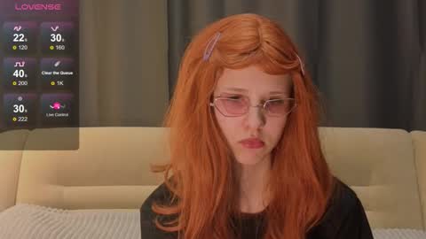 lunar_x online show from October 2025 08:53:02 PM