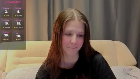 lunar_x online show from October 2025 06:15:01 PM