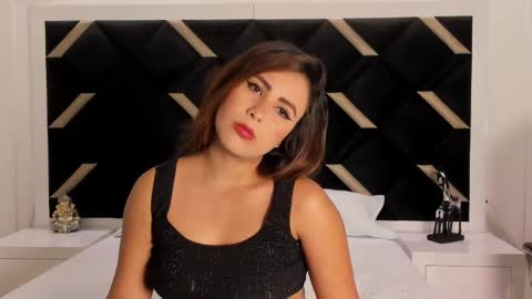 Lia 3 online show from April 2026 08:50:01 PM