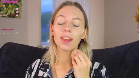 Kelly online show from October 2025 02:38:02 PM