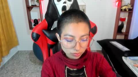 Snapshot of lunarichy chatting on October 2025 08:20:01 PM lunarichy online show from October 2025 08:20:01 PM