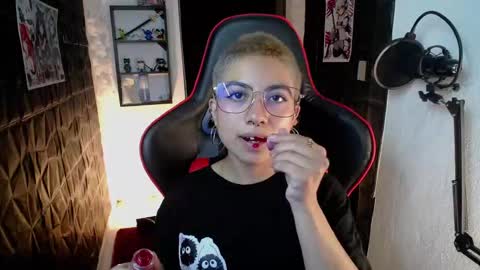 Snapshot of lunarichy chatting on November 2025 07:47:02 PM lunarichy online show from November 2025 07:47:02 PM