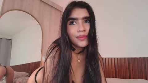 Luna Rousse online show from June 2026 02:25:02 AM