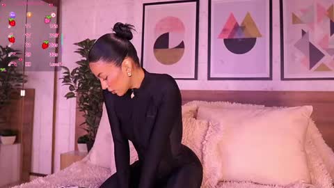 Luna Ruso  online show from March 2026 08:25:02 PM