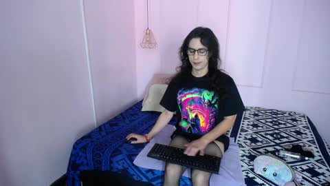 Luna online show from April 2026 04:04:01 PM