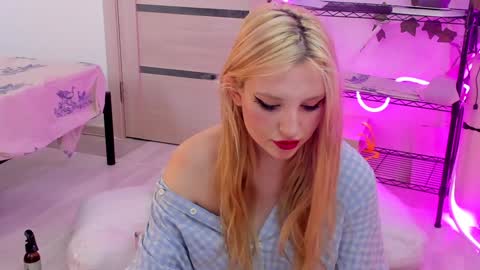 Kate online show from January 2025 06:49:02 AM