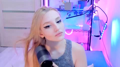 Kate online show from February 2025 03:12:01 AM