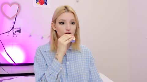 Kate online show from February 2025 03:44:02 AM