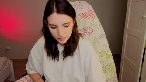 Kate online show from November 2025 04:18:02 PM