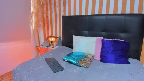 Luna Toledo online show from December 2025 12:46:02 PM